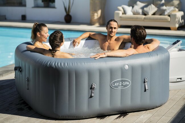 Alle jacuzzi accessoires die het gebruik van uw spa nog leuker