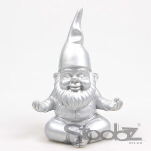 Kabouter yoga 11x14x20cm zilver