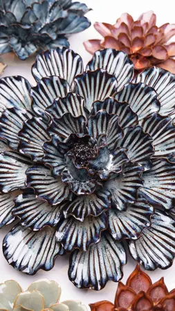 Keramiek bloem Donkerblauwe Dahlia