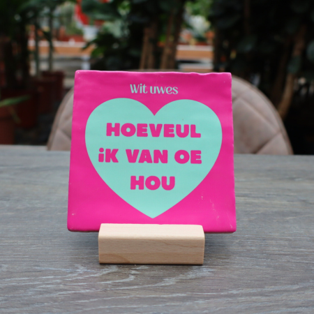 Tegeltje Wit uwes